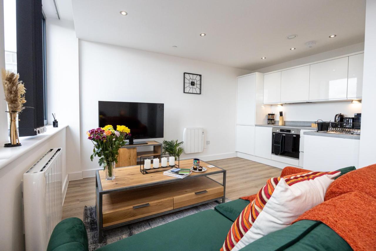 Chic Luxury Apartment Near Old Trafford Stadiums แมนเชสเตอร์ ภายนอก รูปภาพ